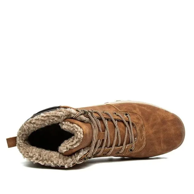 Extravagant men's leather boots, warm plush non-slip waterproof plush boots.